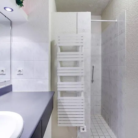 T3 Calme 6 Pers, Terrasse, Jardinet, Proche Commodites - Fr-1-402-24 דירה